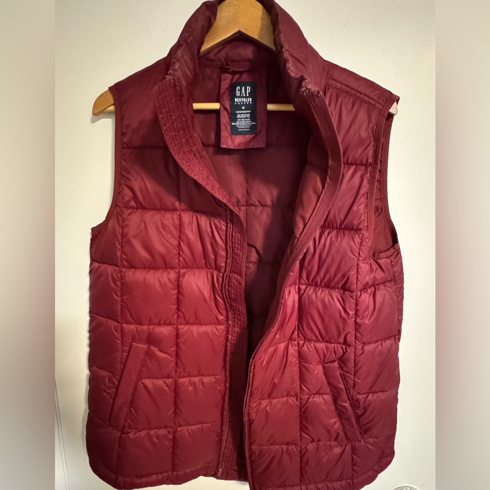 GAP Dark Red Puffer Vest